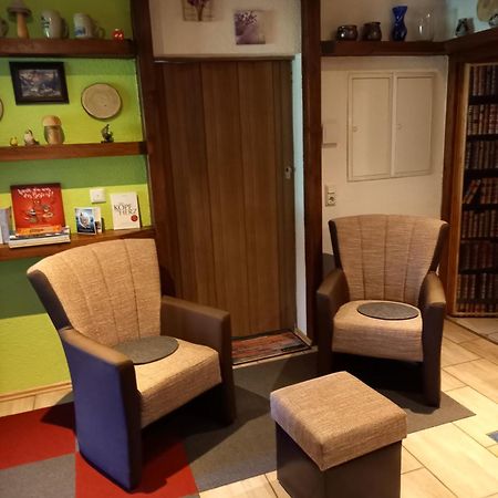 Monteur- Und Ferienwohnung Waldrauschen Fehrenbach Bagian luar foto