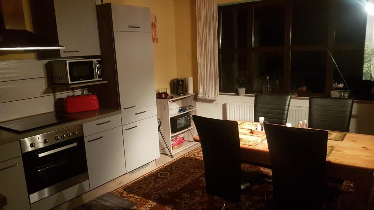 Monteur- Und Ferienwohnung Waldrauschen Fehrenbach Bagian luar foto