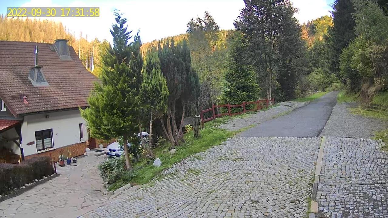 Monteur- Und Ferienwohnung Waldrauschen Fehrenbach Bagian luar foto