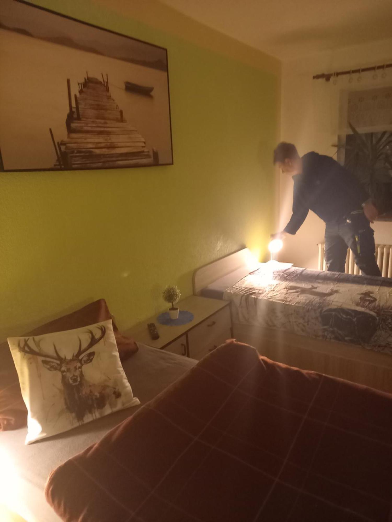 Monteur- Und Ferienwohnung Waldrauschen Fehrenbach Bagian luar foto