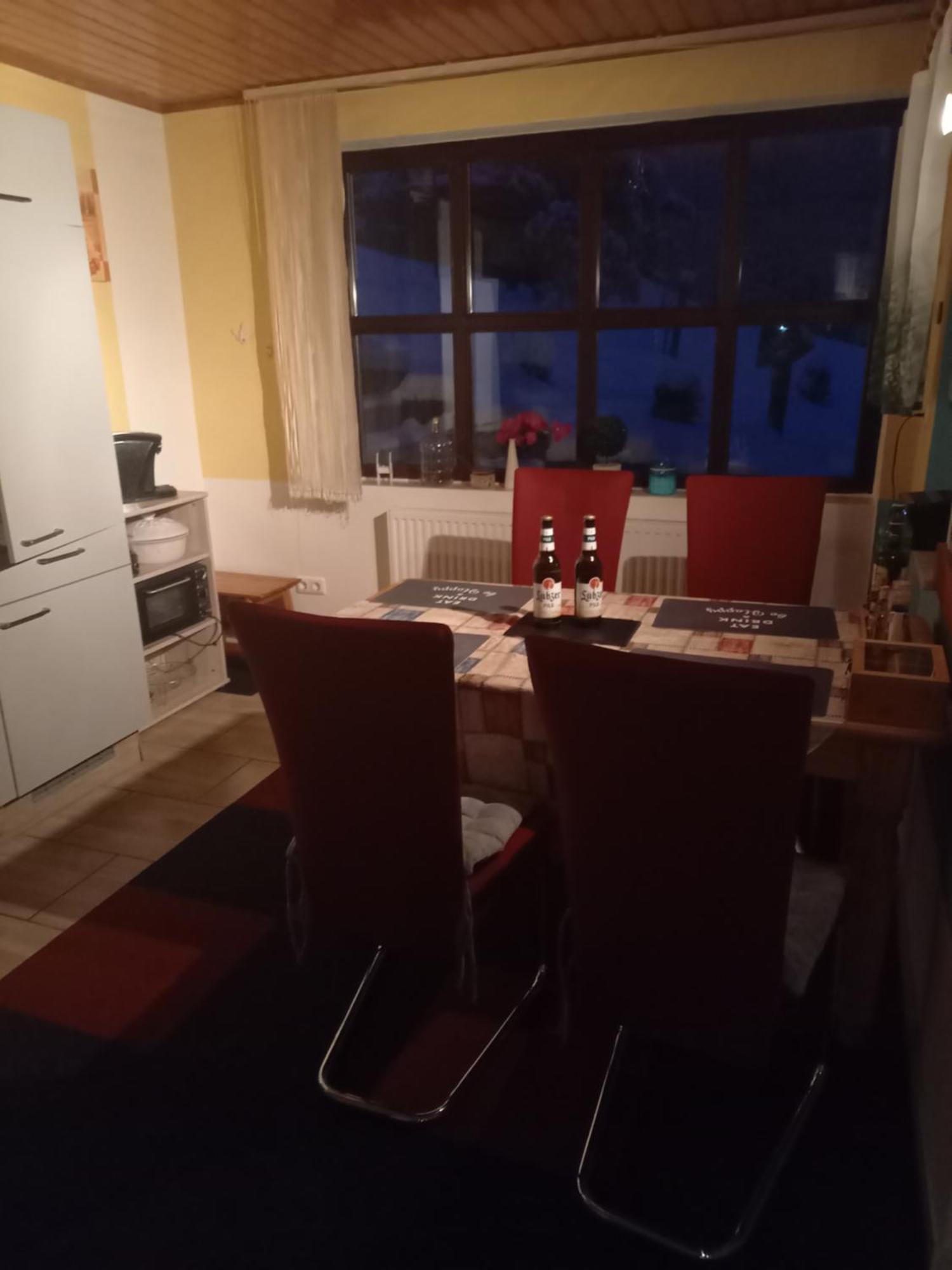 Monteur- Und Ferienwohnung Waldrauschen Fehrenbach Bagian luar foto