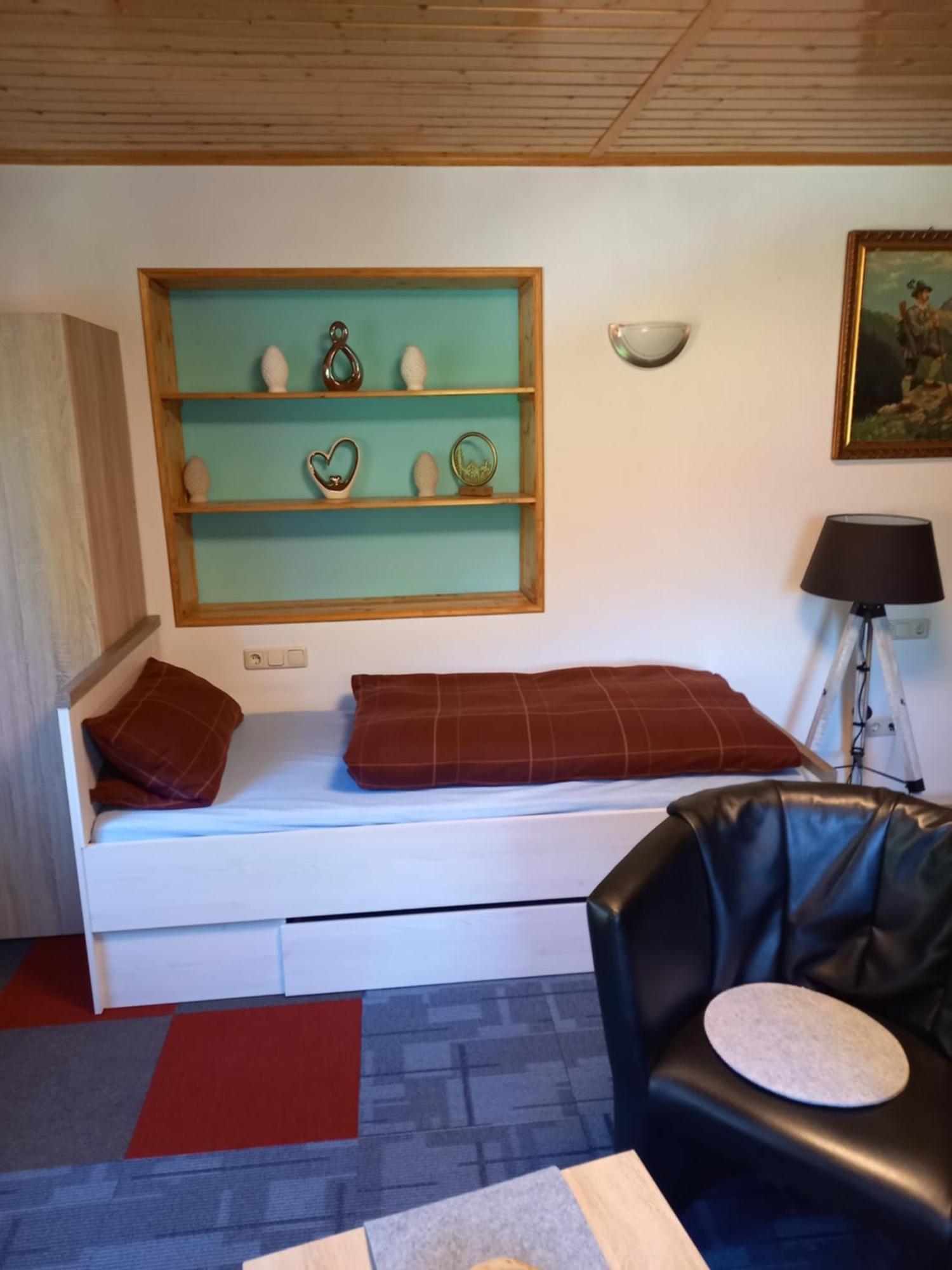Monteur- Und Ferienwohnung Waldrauschen Fehrenbach Bagian luar foto